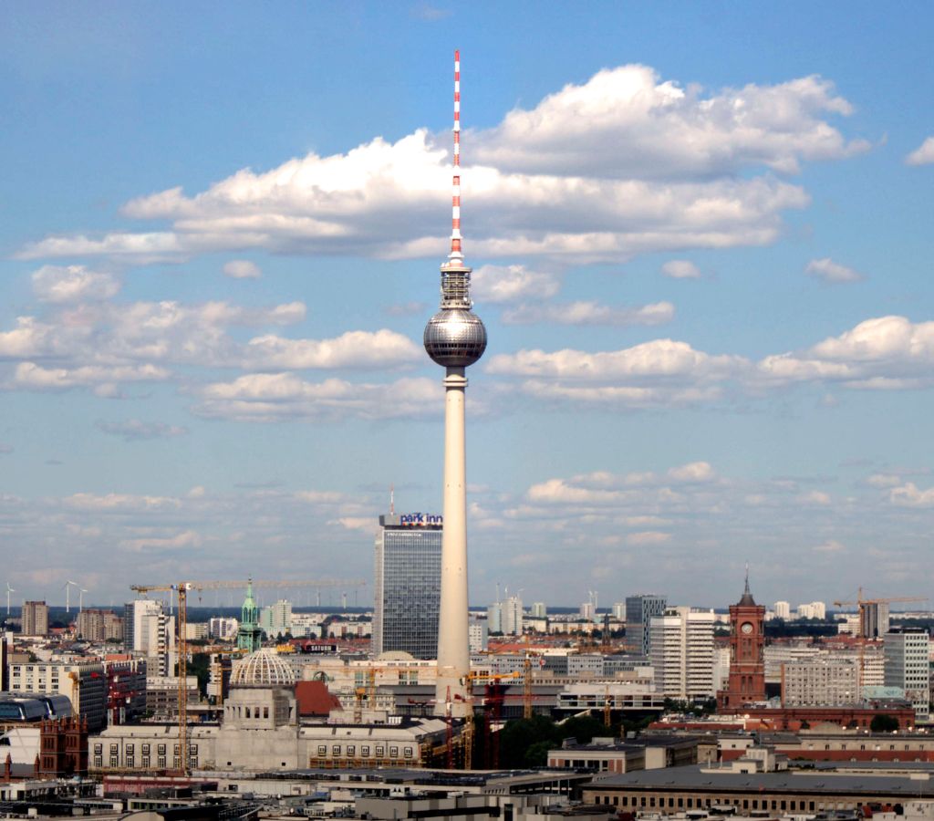Visitare Berlino in 4 giorni: partiamo dal centro! Ecco l'iconica torre della televisione e Alexanderplatz