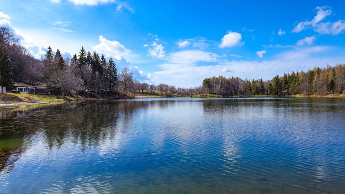 trekking da lago calamone a monte ventasso